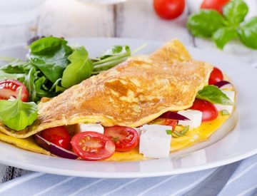 Acompañados de frijoles refritos * Jamón y Queso panela * Machaca * Champiñones * Espinacas Y Más. Acompañados de frijoles refritos * Jamón y Queso panela * Machaca * Champiñones * Espinacas Y Más.